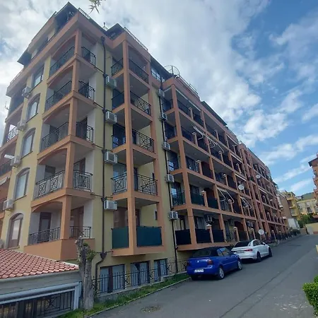 Apartment Victorio - Private Family Sveti Vlas